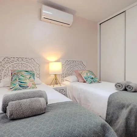 014 Bright And Modern 2 Bed Apt Near Beach